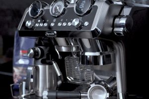 德龙银骑士意式半自动咖啡机EC9665.M评测 德龙咖啡机怎么样